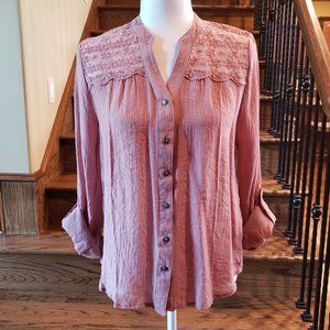 Anthropolgie E (hanger) M Blouse with Embroidery